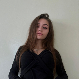     / 