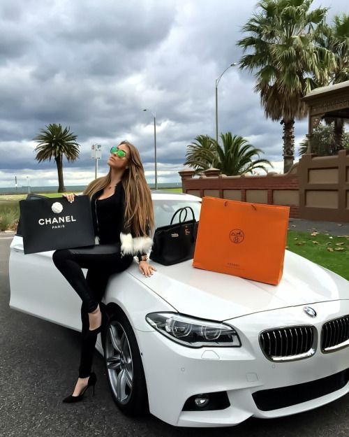      Luxe